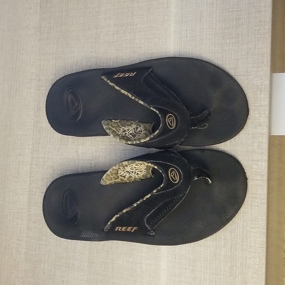 Reef fanning sandals